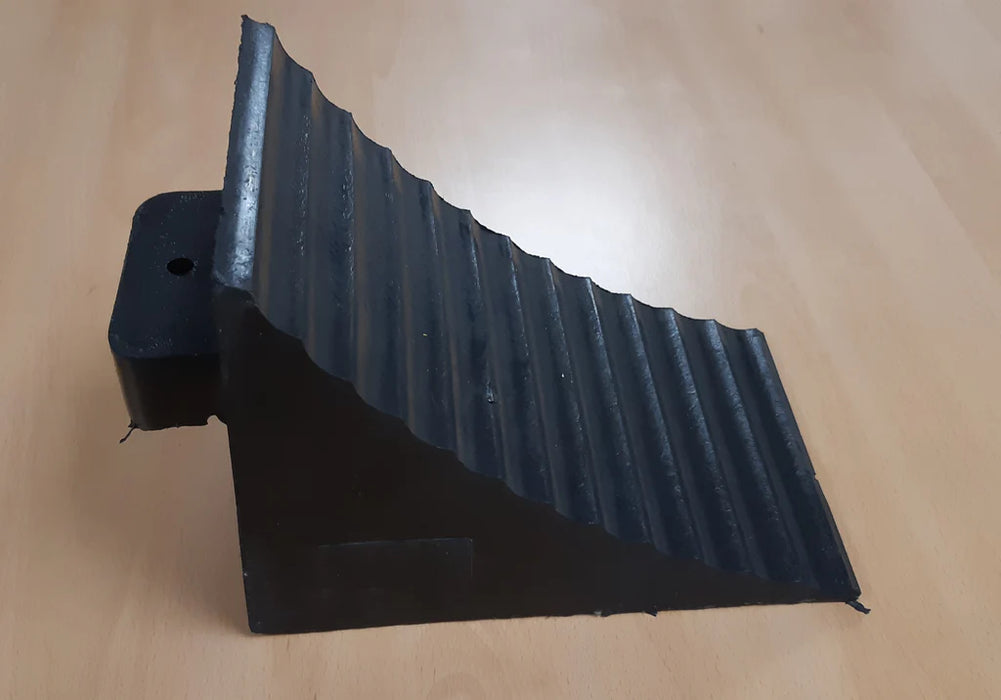 R679 Fahrzeug Unterlegkeile (260 x 160 x 190 mm)