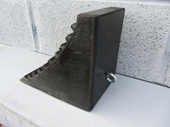 R142 Fahrzeug Unterlegkeile (230 x 160 x 205 mm)