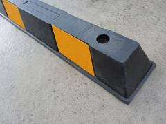 R324 Bordstein (M12 x 200 mm)